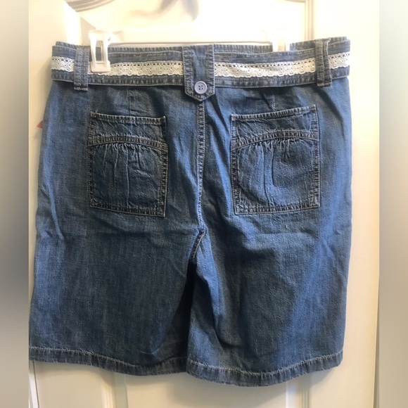 NWT Kiki’s Jean Shorts with Boho Belt Size 10 Mom Jean Shorts - Picture 7 of 8